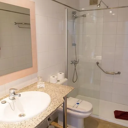 Hotel Cala Nova 3*